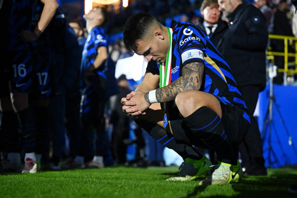 围绕她的 围绕她的